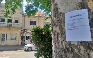 Slika dana: NAJ – REKLAMA KRAJ ČESME