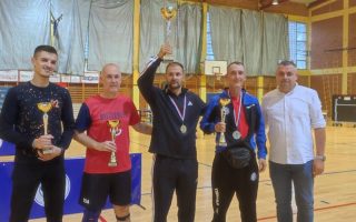 Slika dana: JELENIĆ I EKIPA – ZA PONOS
