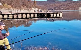 Slika dana: RIBOLOVCI ZAPOSELI BORSKO JEZERO