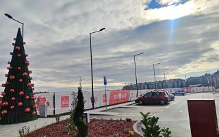 Slika dana: NOVOGODIŠNJA JELKA U BORSKOM BIG CENTRU