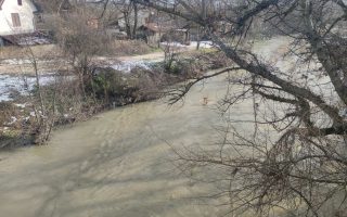 Slika dana: BUJICE NAPUNILE I REČNA KORITA