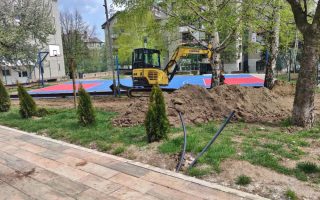 Slika dana: NIČU NOVE STAZE, TRAVNJACI, ZASADI