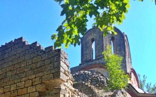Slika dana: MANASTIR LAPUŠNJA JOŠ ODOLEVA VREMENU