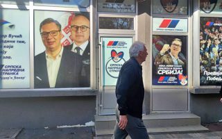 Slika dana: IZBORNA KAMPANJA SE ZAHUKTAVA